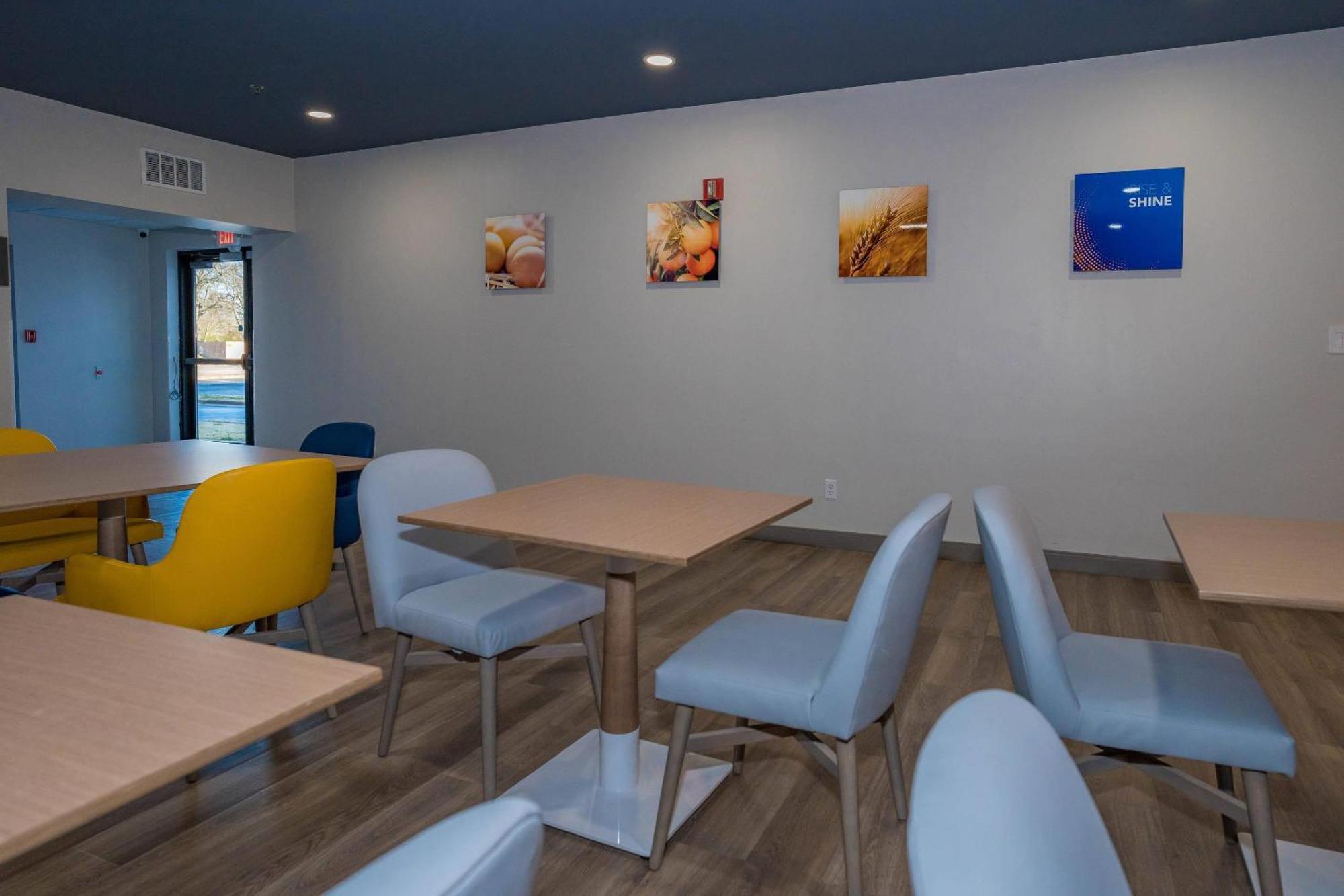 Comfort Inn & Suites River City Decatur Zewnętrze zdjęcie